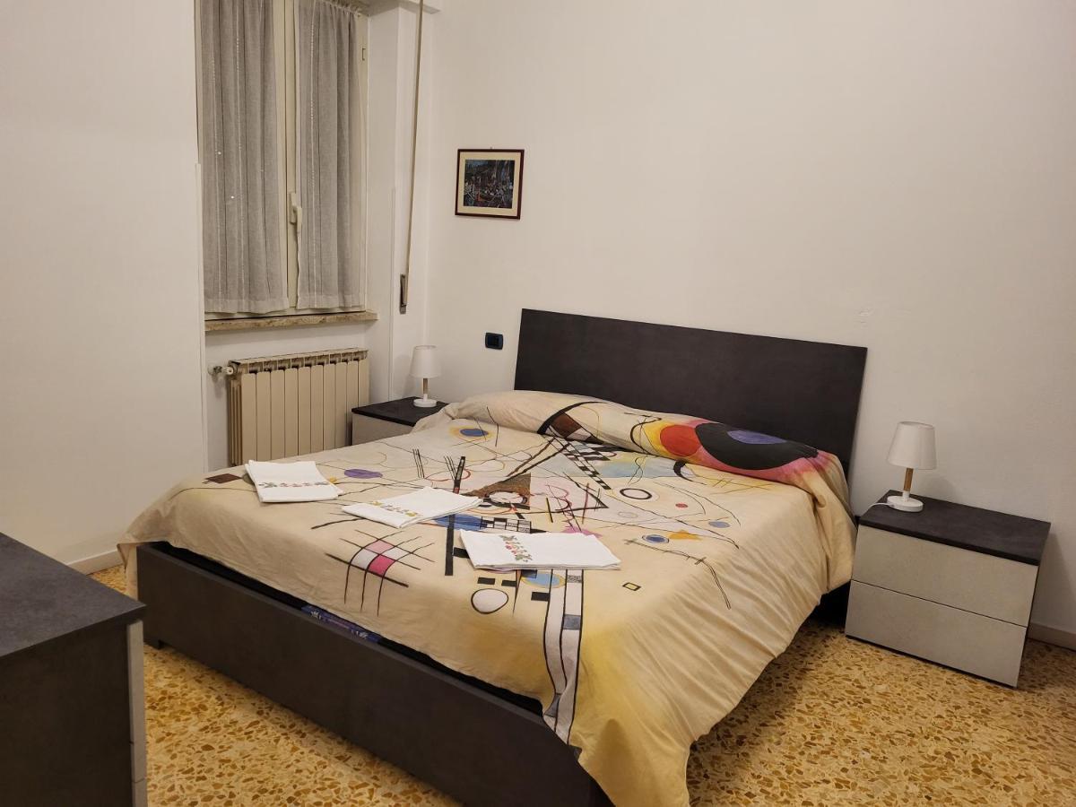 Soggiorna Con Claudia Apartment โรม ภายนอก รูปภาพ