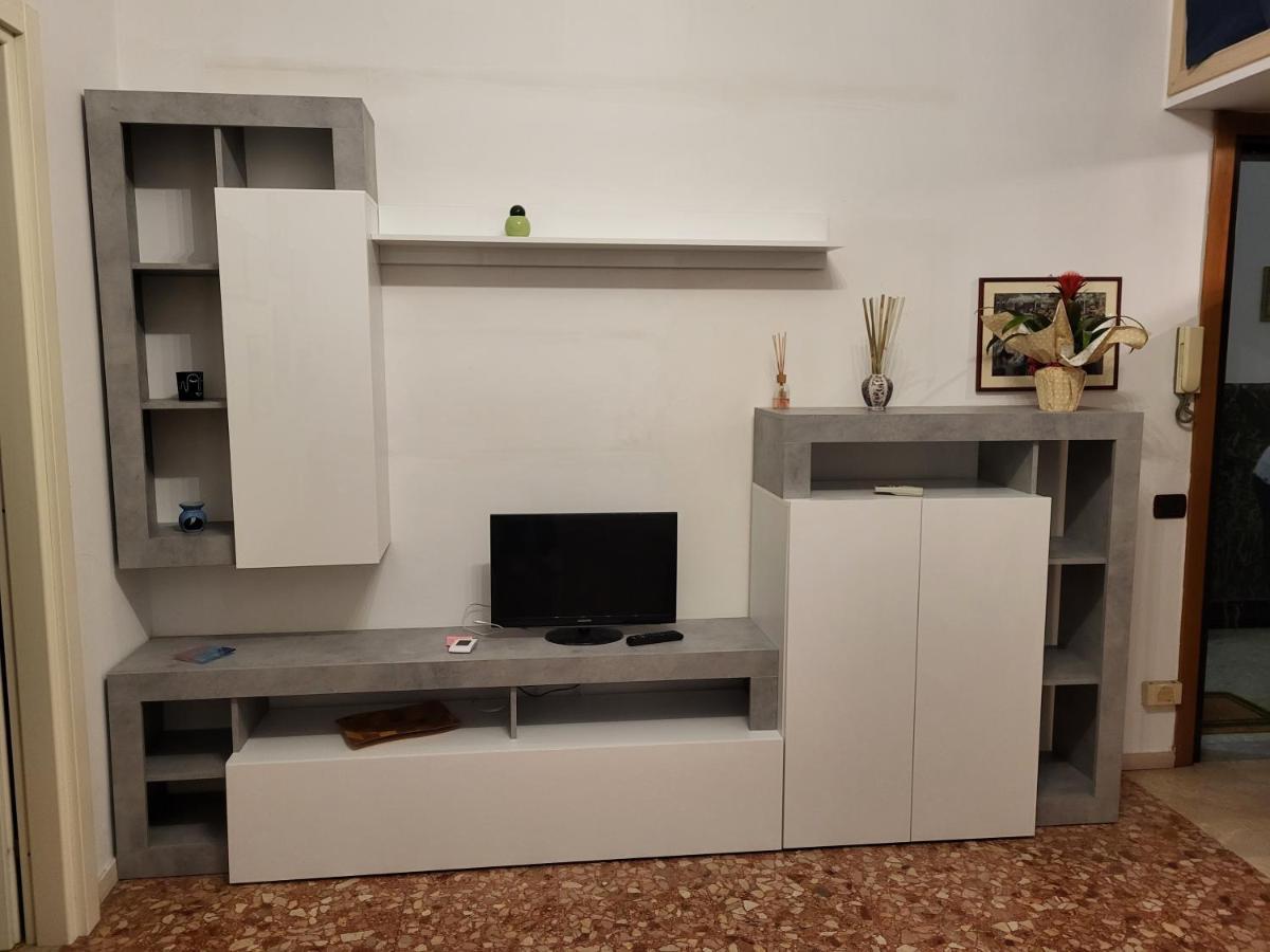 Soggiorna Con Claudia Apartment โรม ภายนอก รูปภาพ